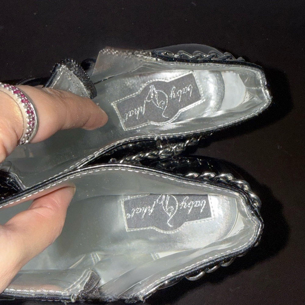 Vintage Baby Phat Glossy Black Ankle Boots w/ Silver Charm Chain Mint Condition - Picture 6 of 6